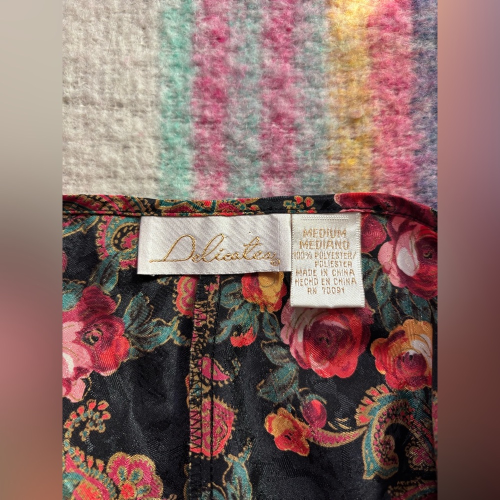 Vintage Delicates  floral romper - Picture 4 of 4